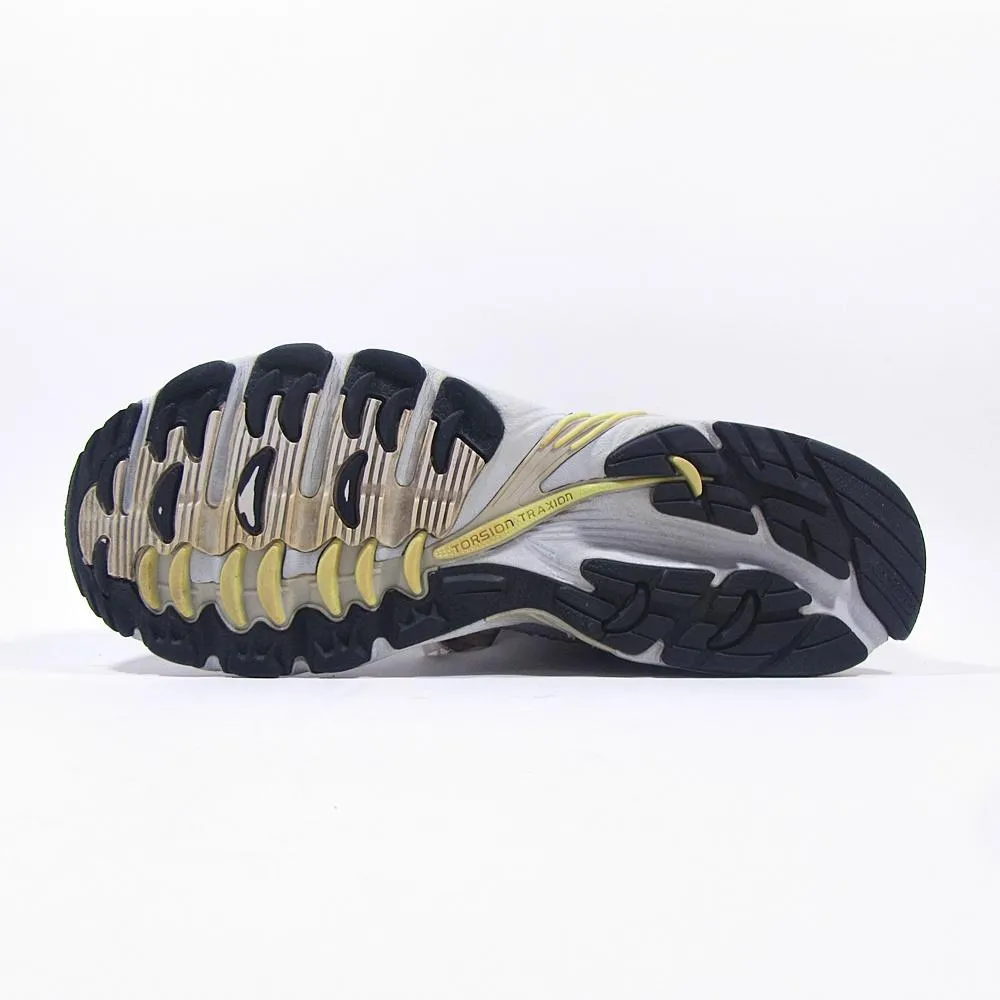 ADIDAS Torsion Traxion