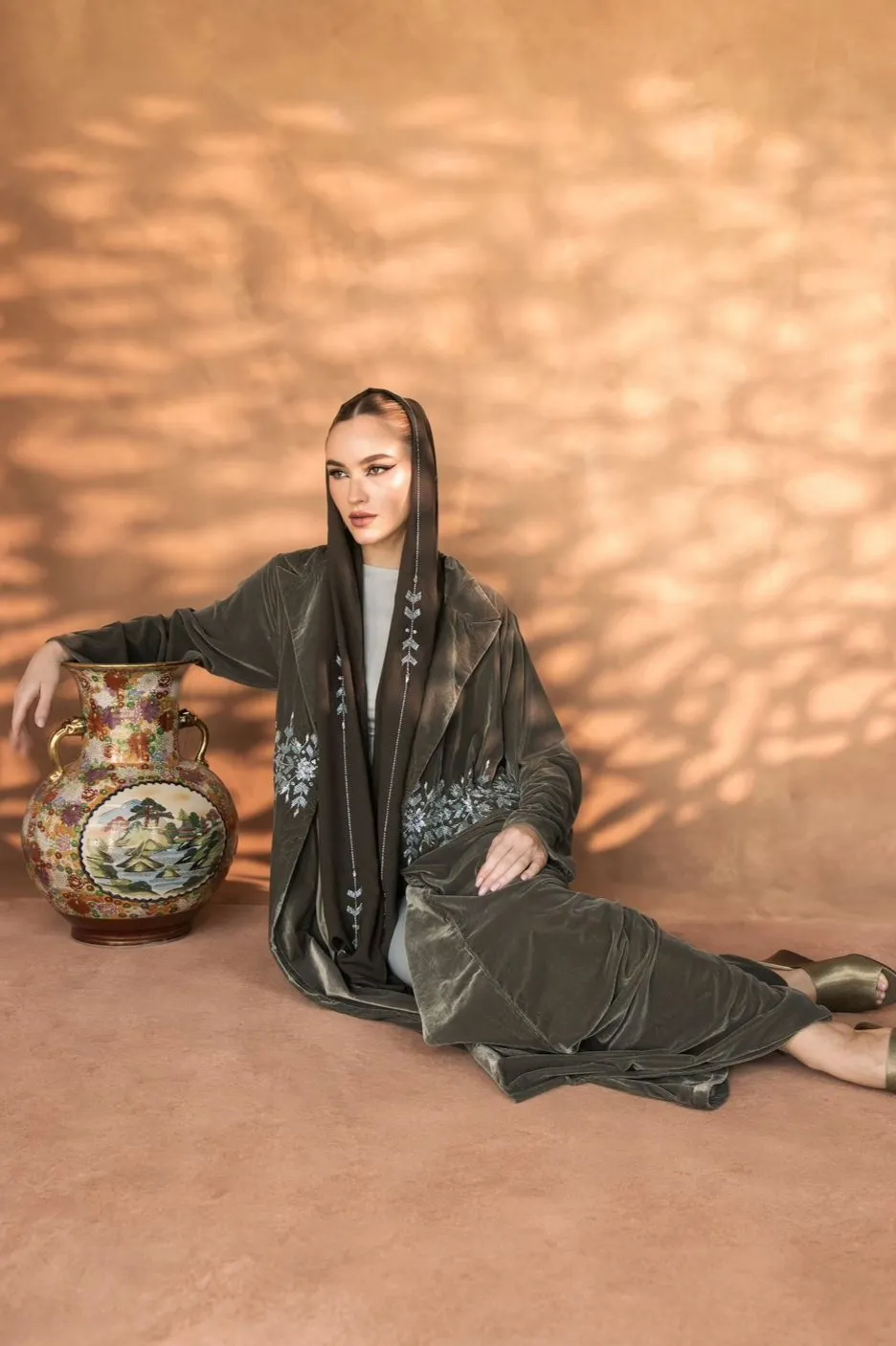 ADL0018 ABAYA