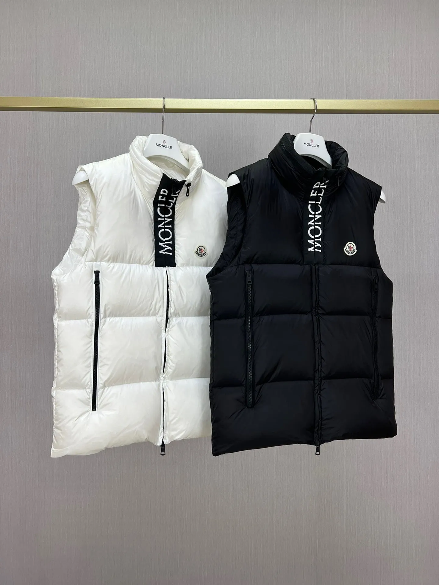 CLTH382 M Down Vest