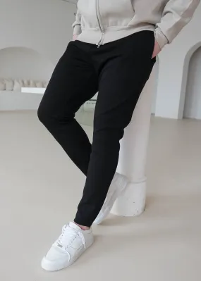 Luxe Aura Joggers In Black
