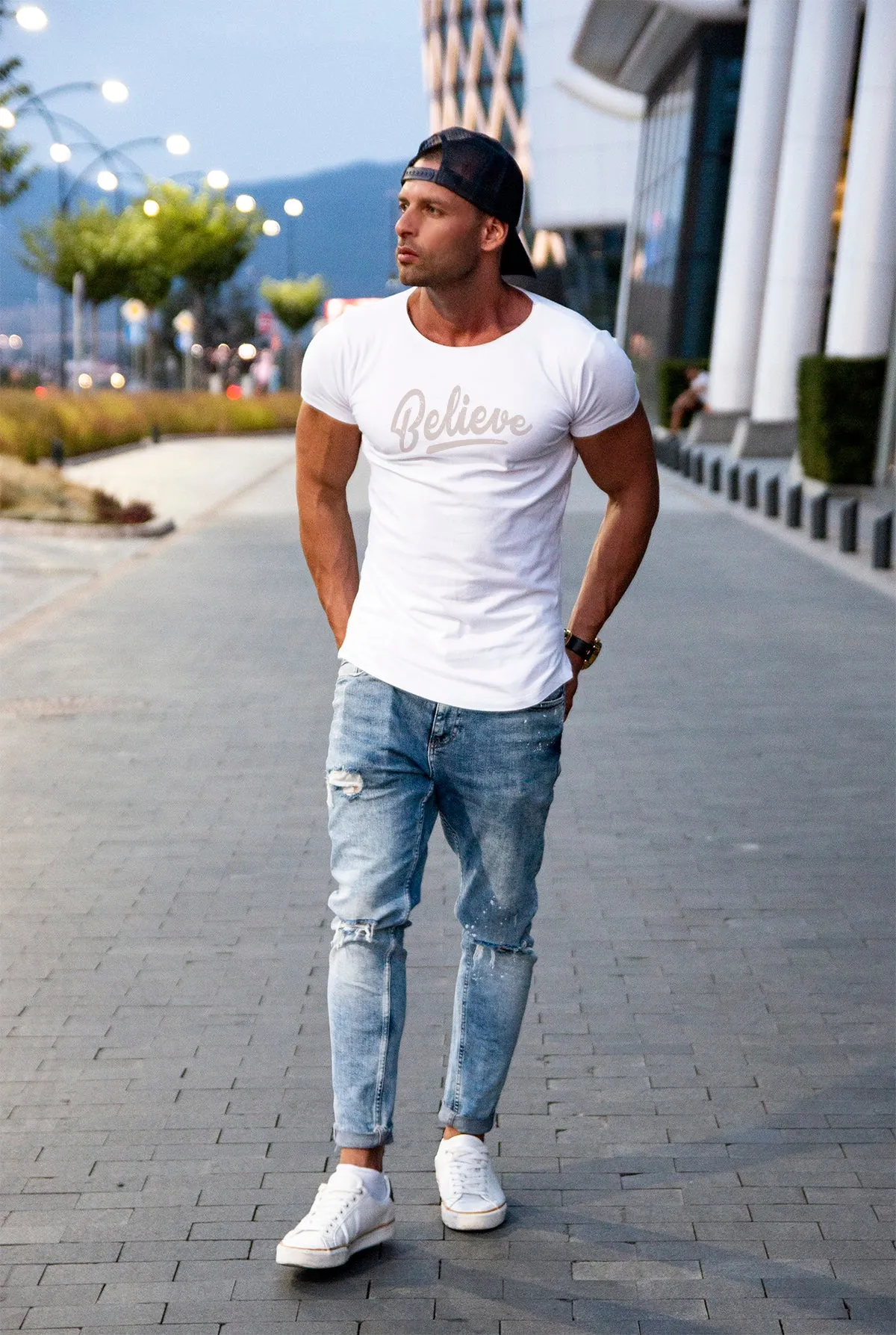 Mens T-shirt "Believe" MD949