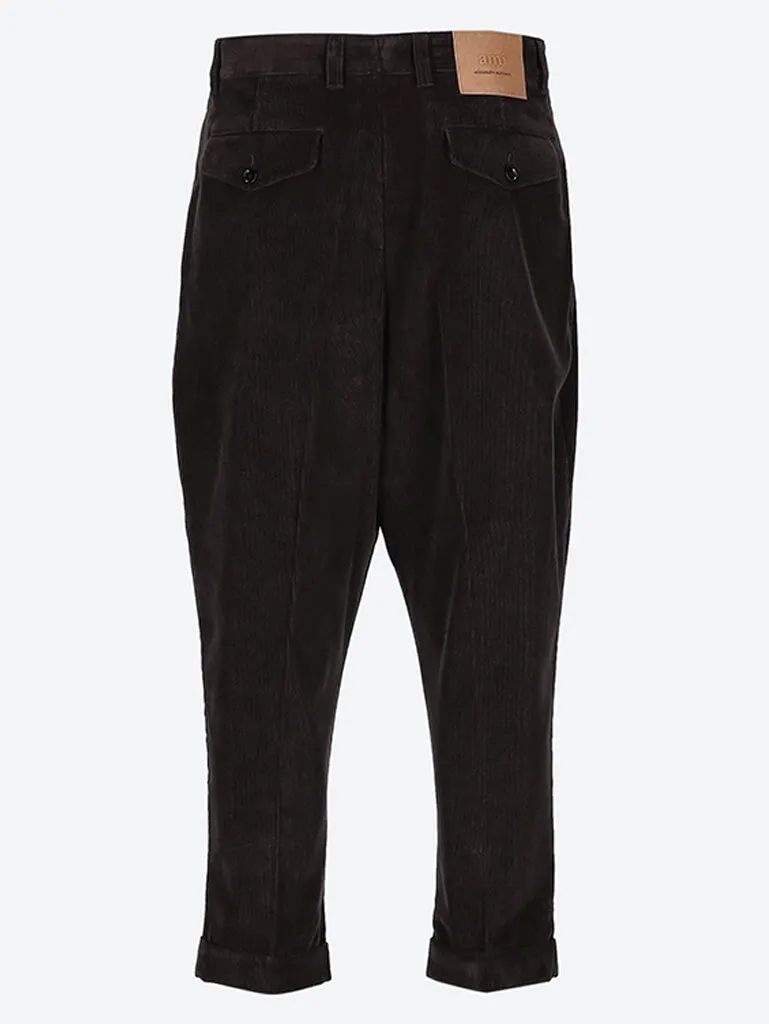 Oversized carrot pants