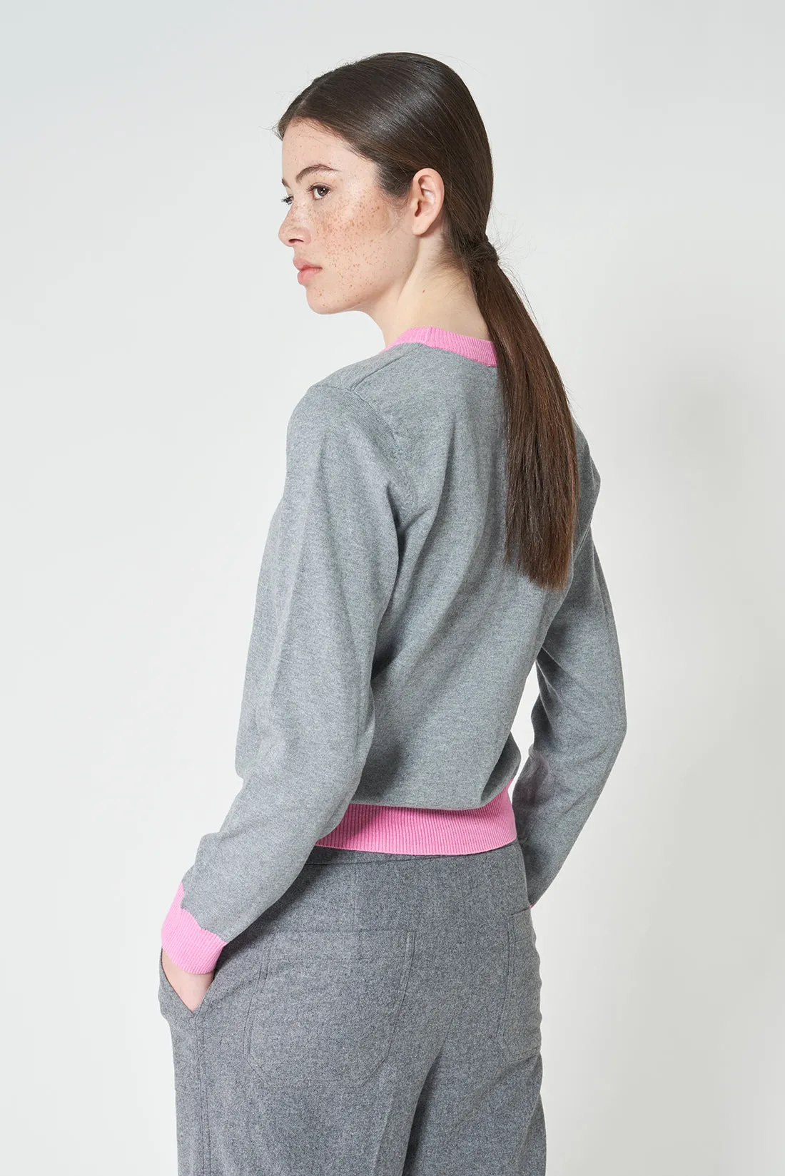 Salju Grey